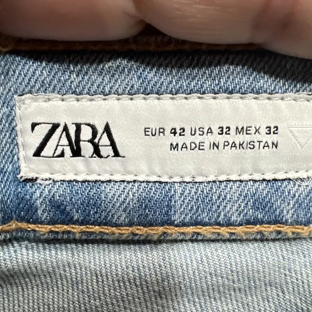 Zara Mid Waist Slim Thigh Tapered Leg Jeans Light Blue Wash Mens Size 32 READ